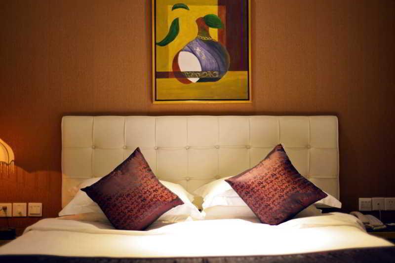 Kingtown Hotel Hongmei Shanghai Exteriör bild