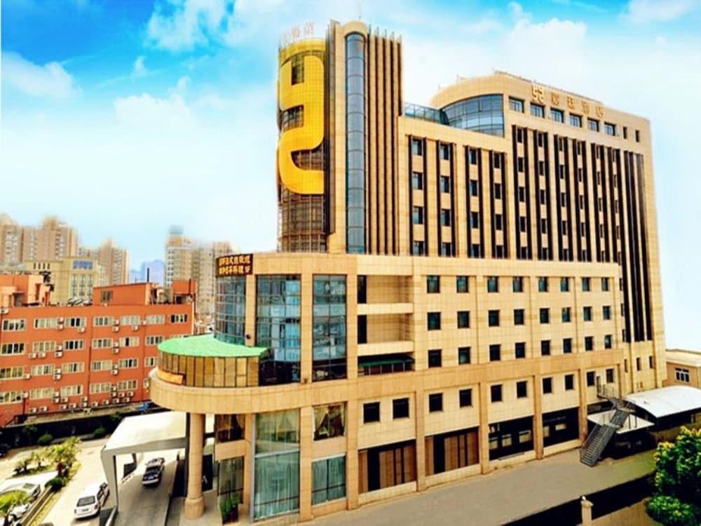 Kingtown Hotel Hongmei Shanghai Exteriör bild