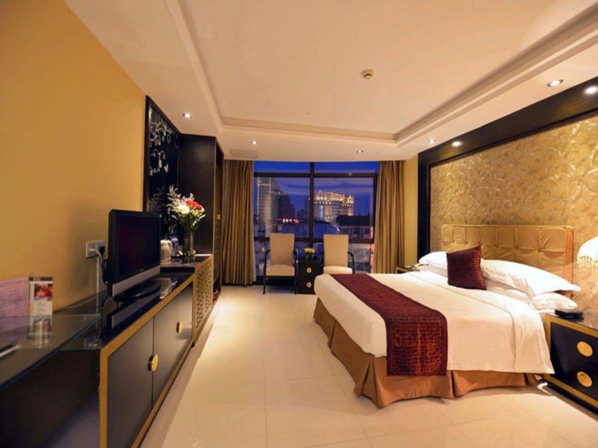 Kingtown Hotel Hongmei Shanghai Exteriör bild
