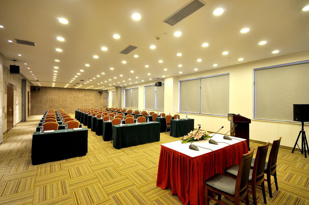 Kingtown Hotel Hongmei Shanghai Exteriör bild